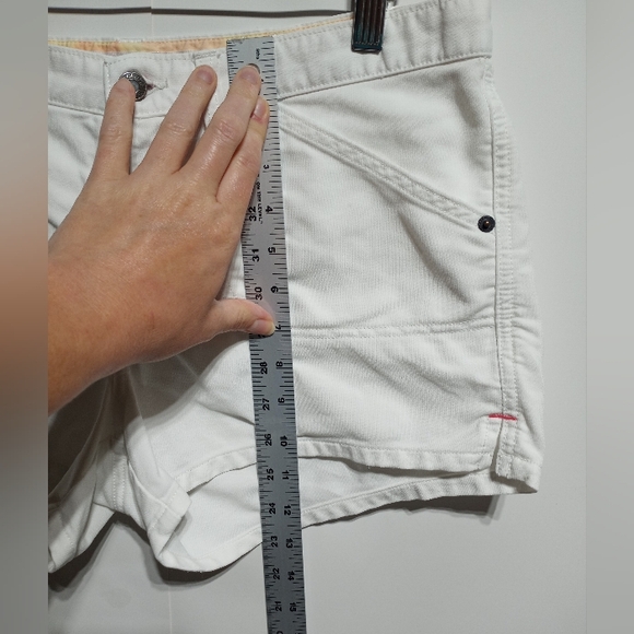 Abercrombie & Fitch Woman's Low Rise White 100% Cotton Shorts Size 8 - Picture 6 of 9